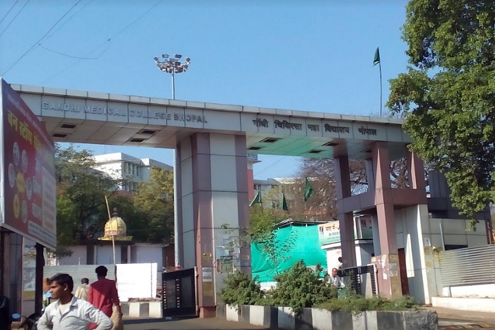 https://cache.careers360.mobi/media/colleges/social-media/media-gallery/6125/2020/12/2/Campus view of Gandhi Medical College Bhopal_Campus-view.jpg